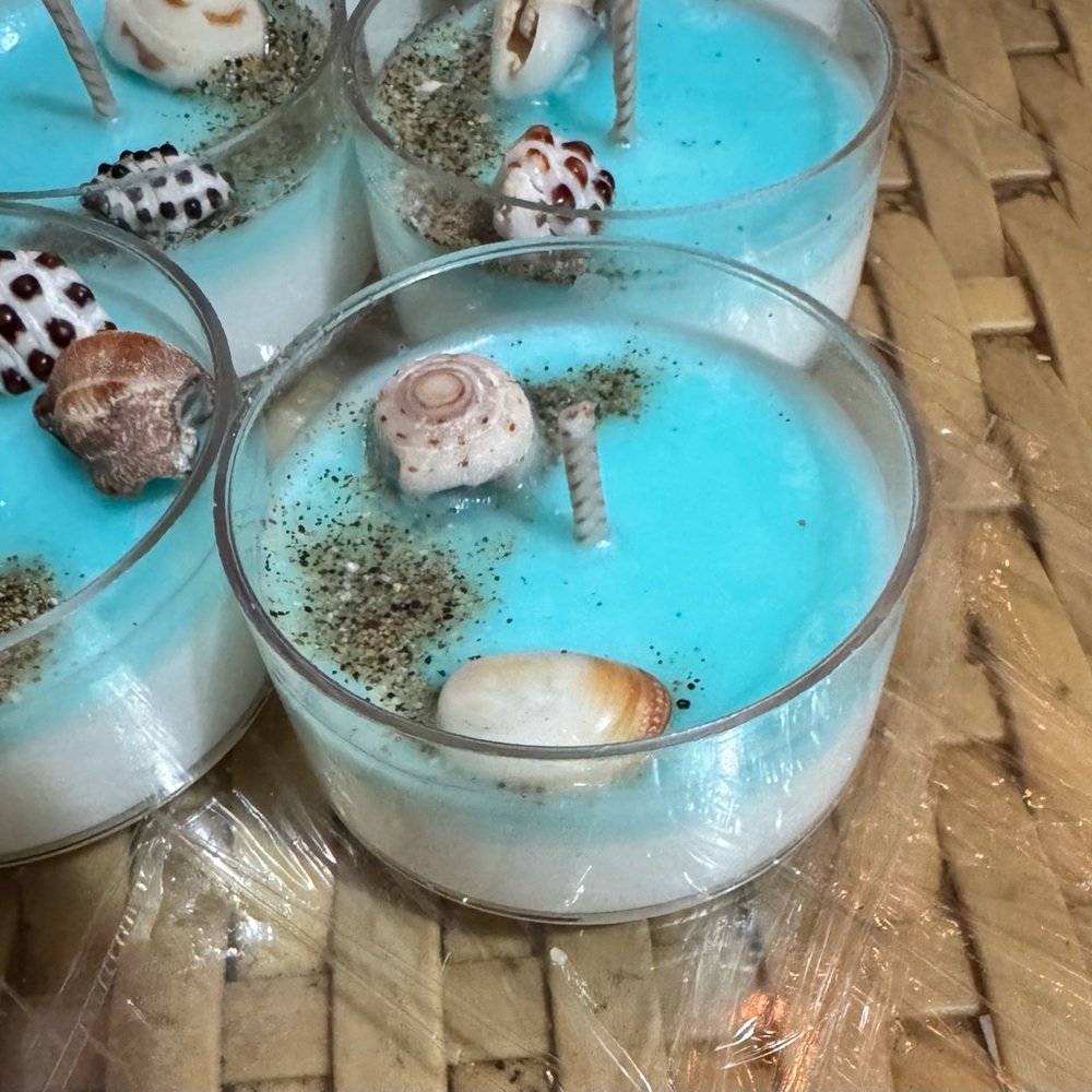 Set of 6 Maui Blue Seashell Maui Tea light Candles - Picture 3 of 3